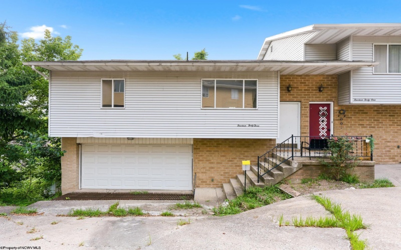 1443 Northwest Drive, Morgantown, West Virginia 26505, 3 Bedrooms Bedrooms, 6 Rooms Rooms,2 BathroomsBathrooms,Single Family Attached,For Sale,Northwest,0,10165926