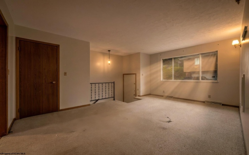 1443 Northwest Drive, Morgantown, West Virginia 26505, 3 Bedrooms Bedrooms, 6 Rooms Rooms,2 BathroomsBathrooms,Single Family Attached,For Sale,Northwest,0,10165926