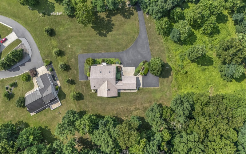 31 Jo Glen Drive, Morgantown, West Virginia 26508, 6 Bedrooms Bedrooms, 16 Rooms Rooms,3 BathroomsBathrooms,Single Family Detached,For Sale,Jo Glen,0,10165919