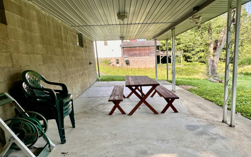 417 Elm Street, Clarksburg, West Virginia 26301, 3 Bedrooms Bedrooms, 6 Rooms Rooms,2 BathroomsBathrooms,Single Family Detached,For Sale,Elm,0,10165924