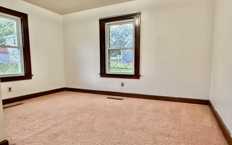 899 Country Club Road, Fairmont, West Virginia 26554, 3 Bedrooms Bedrooms, 6 Rooms Rooms,2 BathroomsBathrooms,Single Family Detached,For Sale,Country Club,0,10165938