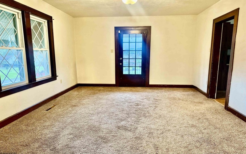 899 Country Club Road, Fairmont, West Virginia 26554, 3 Bedrooms Bedrooms, 6 Rooms Rooms,2 BathroomsBathrooms,Single Family Detached,For Sale,Country Club,0,10165938