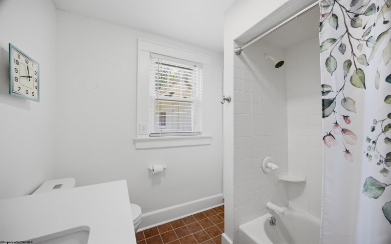545 Virginia Avenue, Morgantown, West Virginia 26505, 3 Bedrooms Bedrooms, 7 Rooms Rooms,2 BathroomsBathrooms,Single Family Detached,For Sale,Virginia,0,10165940