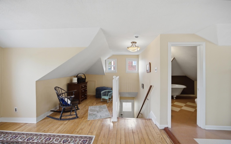 545 Virginia Avenue, Morgantown, West Virginia 26505, 3 Bedrooms Bedrooms, 7 Rooms Rooms,2 BathroomsBathrooms,Single Family Detached,For Sale,Virginia,0,10165940