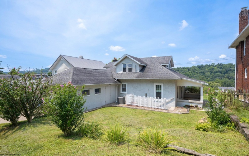 545 Virginia Avenue, Morgantown, West Virginia 26505, 3 Bedrooms Bedrooms, 7 Rooms Rooms,2 BathroomsBathrooms,Single Family Detached,For Sale,Virginia,0,10165940