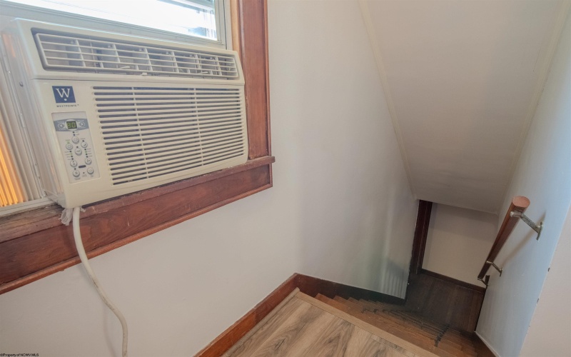 80 Mullen Street, Uniontown, Pennsylvania 15401, 3 Bedrooms Bedrooms, 6 Rooms Rooms,1 BathroomBathrooms,Single Family Detached,For Sale,Mullen,0,10165936