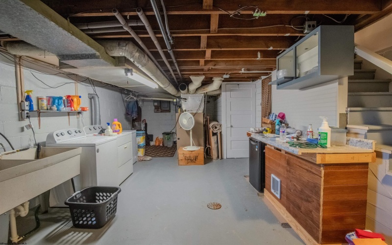 80 Mullen Street, Uniontown, Pennsylvania 15401, 3 Bedrooms Bedrooms, 6 Rooms Rooms,1 BathroomBathrooms,Single Family Detached,For Sale,Mullen,0,10165936