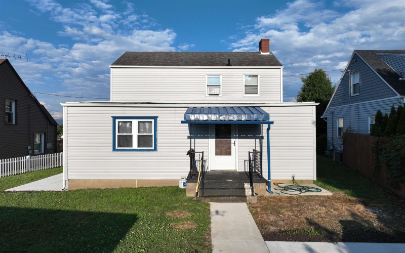 80 Mullen Street, Uniontown, Pennsylvania 15401, 3 Bedrooms Bedrooms, 6 Rooms Rooms,1 BathroomBathrooms,Single Family Detached,For Sale,Mullen,0,10165936