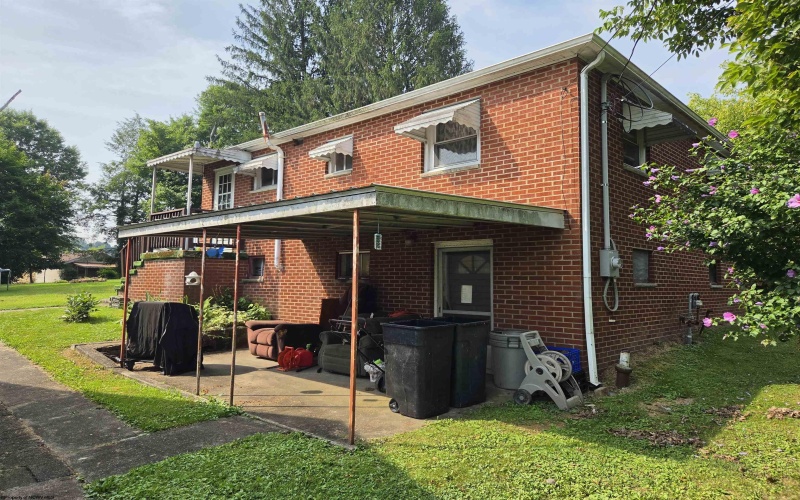 505 1/2 State Street, Fairmont, West Virginia 26554, 3 Bedrooms Bedrooms, 5 Rooms Rooms,1 BathroomBathrooms,Single Family Detached,For Sale,State,0,10165939
