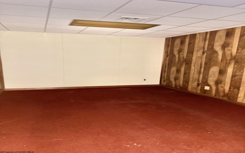 100 Executive Office Plaza Center, Elkins, West Virginia 26241-0000, 0 , 0 ,0,Commercial (for Sale),For Sale,Executive Office Plaza,0,10165927