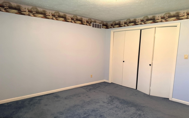 317 Pearcy Avenue, Bridgeport, West Virginia 26330, 3 Bedrooms Bedrooms, 9 Rooms Rooms,3 BathroomsBathrooms,Single Family Detached,For Sale,Pearcy,0,10165941