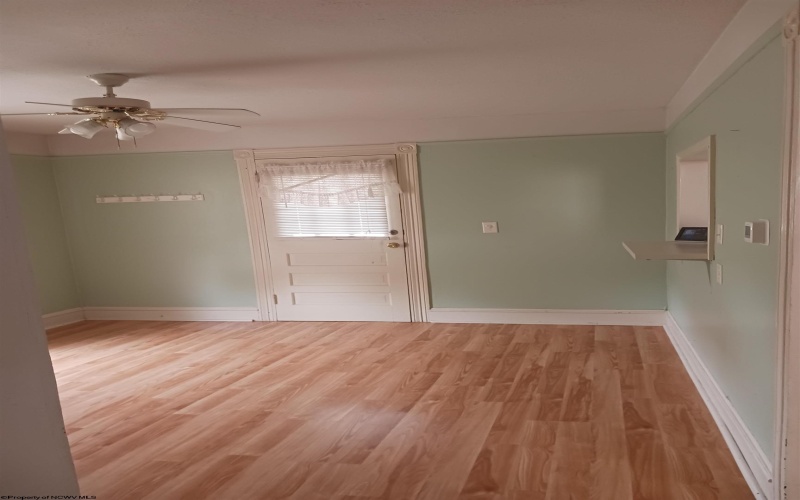 49 Lincoln Street, Buckhannon, West Virginia 26201, 3 Bedrooms Bedrooms, 9 Rooms Rooms,2 BathroomsBathrooms,Single Family Detached,For Sale,Lincoln,0,10165934