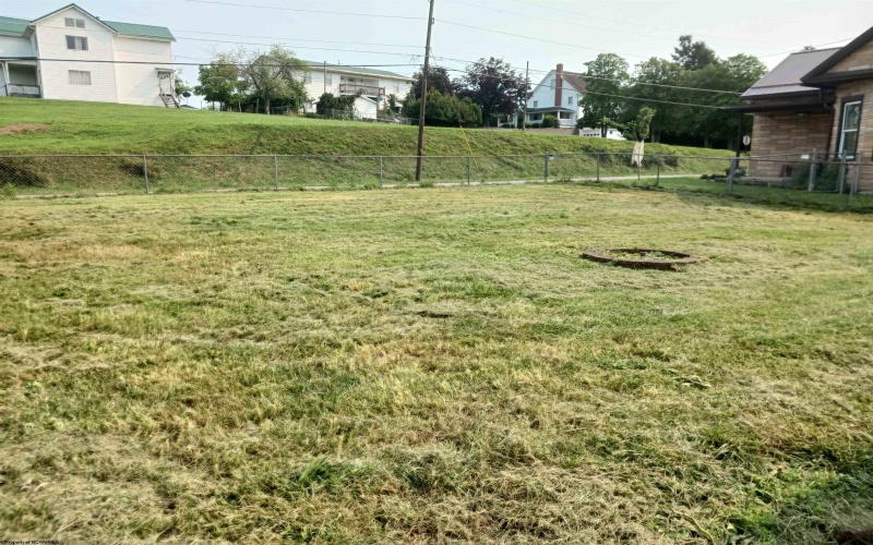 49 Lincoln Street, Buckhannon, West Virginia 26201, 3 Bedrooms Bedrooms, 9 Rooms Rooms,2 BathroomsBathrooms,Single Family Detached,For Sale,Lincoln,0,10165934