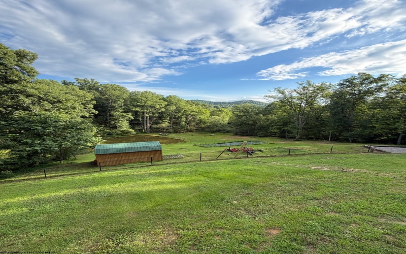 621 Gaston Manor Road, Jane Lew, West Virginia 26378, 3 Bedrooms Bedrooms, 9 Rooms Rooms,2 BathroomsBathrooms,Single Family Detached,For Sale,Gaston Manor,0,10165931
