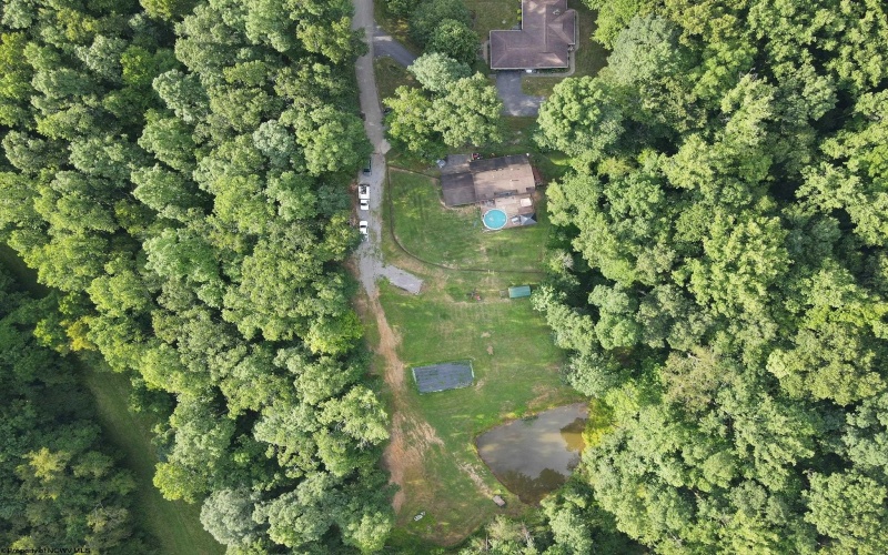 621 Gaston Manor Road, Jane Lew, West Virginia 26378, 3 Bedrooms Bedrooms, 9 Rooms Rooms,2 BathroomsBathrooms,Single Family Detached,For Sale,Gaston Manor,0,10165931