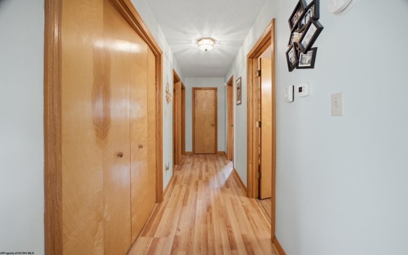 72 Hillview Drive, Lost Creek, West Virginia 26385, 3 Bedrooms Bedrooms, 7 Rooms Rooms,2 BathroomsBathrooms,Single Family Detached,For Sale,Hillview,0,10165928