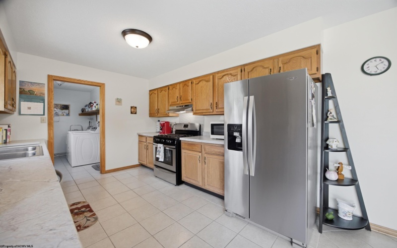 72 Hillview Drive, Lost Creek, West Virginia 26385, 3 Bedrooms Bedrooms, 7 Rooms Rooms,2 BathroomsBathrooms,Single Family Detached,For Sale,Hillview,0,10165928