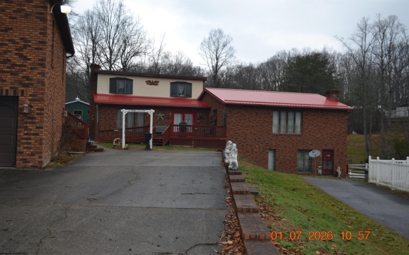 94 Dogwood Trail, Napier, West Virginia 26631-7050, 4 Bedrooms Bedrooms, 8 Rooms Rooms,2 BathroomsBathrooms,Single Family Detached,For Sale,Dogwood,0,10162964 94 Dogwood Trail, Napier, West Virginia 26631-7050, 4 Bedrooms Bedrooms, 8 Rooms Rooms,2 BathroomsBathrooms,Single Family Detached,For Sale,Dogwood,0,10162964