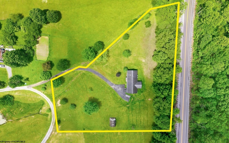179 TONY RUNDLE Road, Grafton, West Virginia 26354, 4 Bedrooms Bedrooms, 12 Rooms Rooms,3 BathroomsBathrooms,Single Family Detached,For Sale,TONY RUNDLE,0,10165952