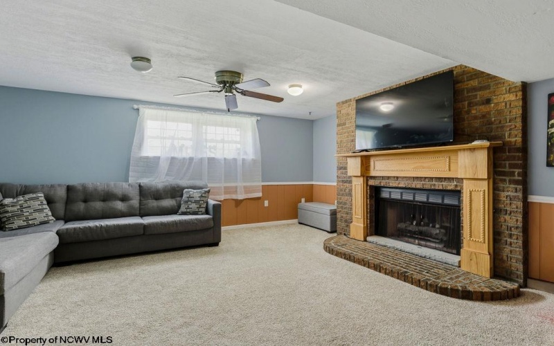 1731 Fairmont Avenue, Fairmont, West Virginia 26554, 3 Bedrooms Bedrooms, 8 Rooms Rooms,2 BathroomsBathrooms,Single Family Detached,For Sale,Fairmont,0,10165953