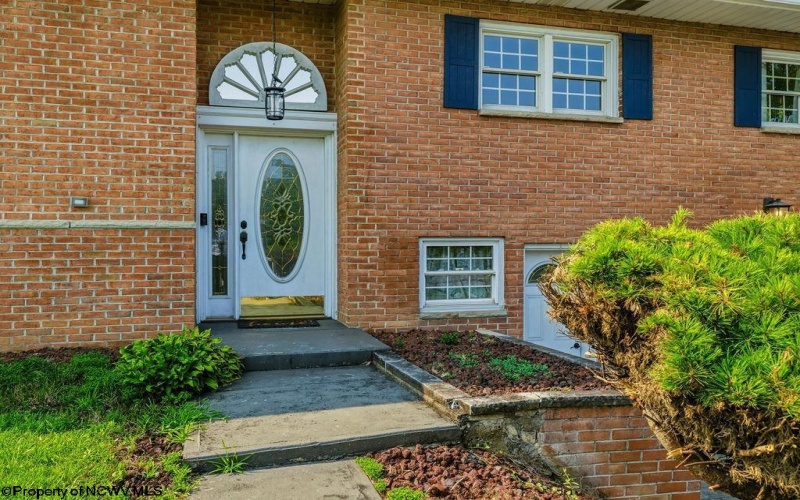 1731 Fairmont Avenue, Fairmont, West Virginia 26554, 3 Bedrooms Bedrooms, 8 Rooms Rooms,2 BathroomsBathrooms,Single Family Detached,For Sale,Fairmont,0,10165953
