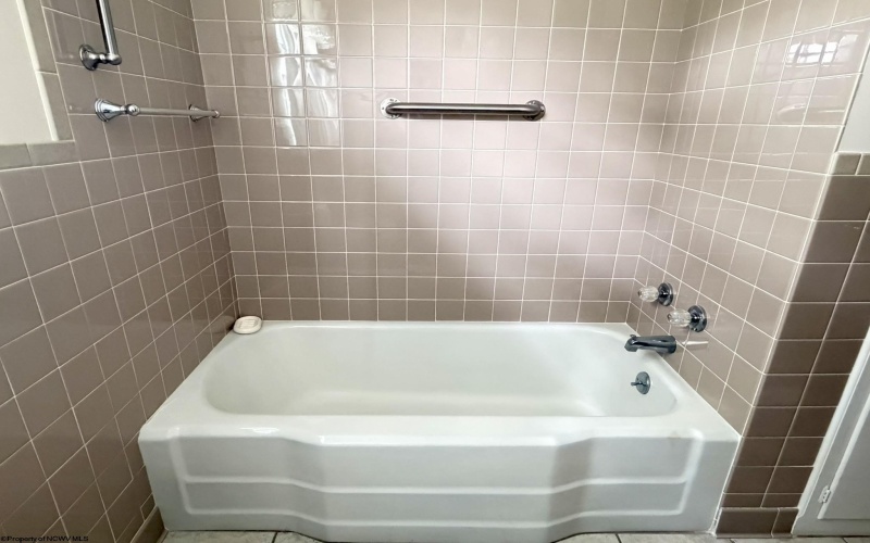 813 Benoni Avenue, Fairmont, West Virginia 26554, 2 Bedrooms Bedrooms, 7 Rooms Rooms,2 BathroomsBathrooms,Single Family Detached,For Sale,Benoni,0,10165970