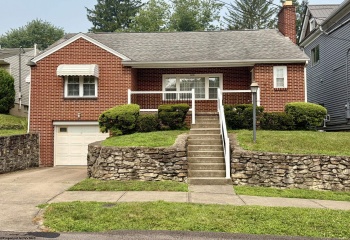 813 Benoni Avenue, Fairmont, West Virginia 26554, 2 Bedrooms Bedrooms, 7 Rooms Rooms,2 BathroomsBathrooms,Single Family Detached,For Sale,Benoni,0,10165970