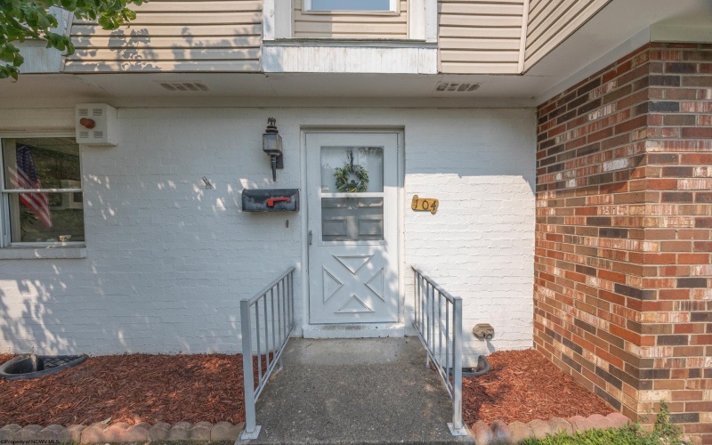 104 Pinewood Road, Clarksburg, West Virginia 26301, 2 Bedrooms Bedrooms, 5 Rooms Rooms,1 BathroomBathrooms,Single Family Attached,For Sale,Pinewood,0,10165964 104 Pinewood Road, Clarksburg, West Virginia 26301, 2 Bedrooms Bedrooms, 5 Rooms Rooms,1 BathroomBathrooms,Single Family Attached,For Sale,Pinewood,0,10165964
