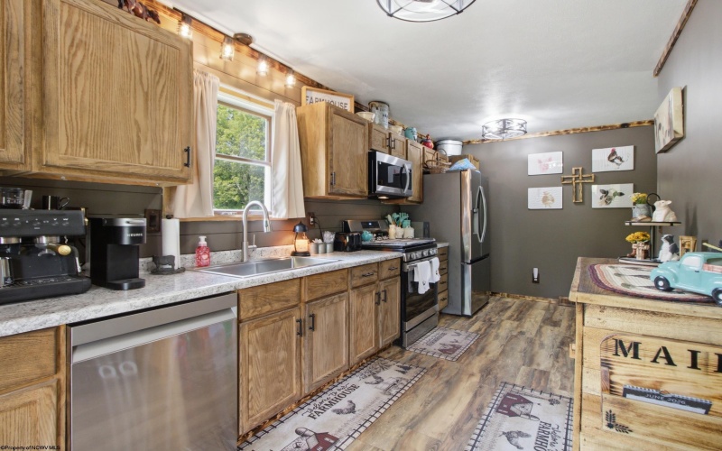 84 Boxwood Drive, Clarksburg, West Virginia 26301, 3 Bedrooms Bedrooms, 8 Rooms Rooms,2 BathroomsBathrooms,Single Family Detached,For Sale,Boxwood,0,10165954