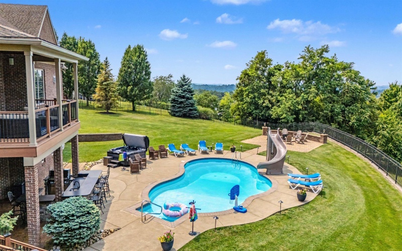 19 Miramichi Trail, Morgantown, West Virginia 26508, 5 Bedrooms Bedrooms, 13 Rooms Rooms,4 BathroomsBathrooms,Single Family Detached,For Sale,Miramichi,0,10165959