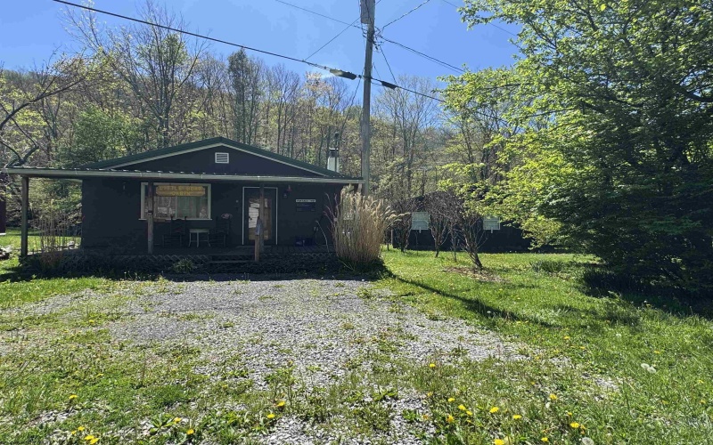 60 Black Bear Lane, Dryfork, West Virginia 26263, 1 Bedroom Bedrooms, 4 Rooms Rooms,1 BathroomBathrooms,Single Family Detached,For Sale,Black Bear,0,10163014 60 Black Bear Lane, Dryfork, West Virginia 26263, 1 Bedroom Bedrooms, 4 Rooms Rooms,1 BathroomBathrooms,Single Family Detached,For Sale,Black Bear,0,10163014