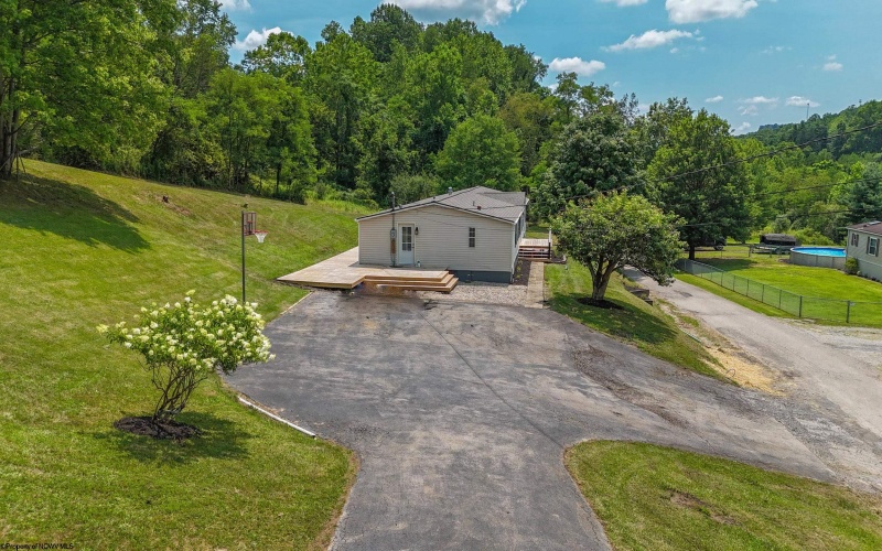 766 Oak Street, Anmoore, West Virginia 26323, 5 Bedrooms Bedrooms, 8 Rooms Rooms,2 BathroomsBathrooms,Single Family Detached,For Sale,Oak,0,10165967