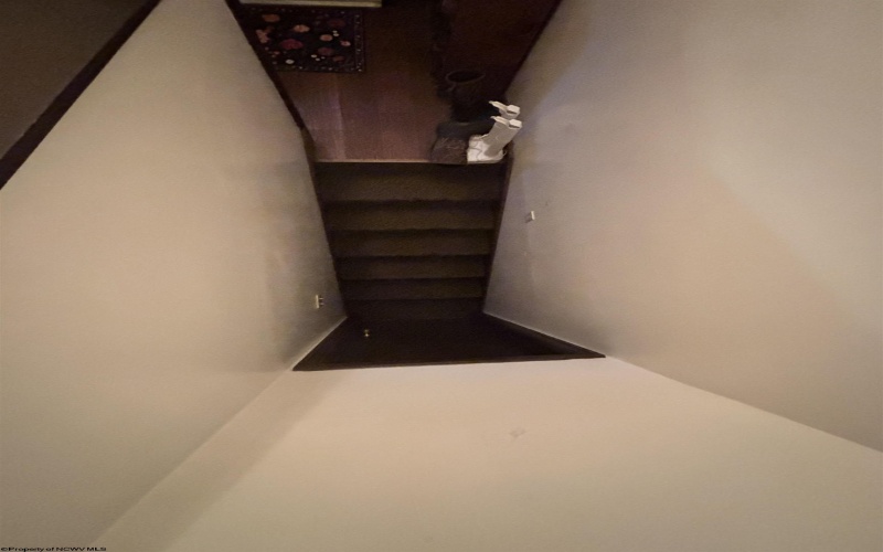 222 Lee Street, Belington, West Virginia 26250, 4 Bedrooms Bedrooms, 8 Rooms Rooms,3 BathroomsBathrooms,Single Family Detached,For Sale,Lee,0,10165955