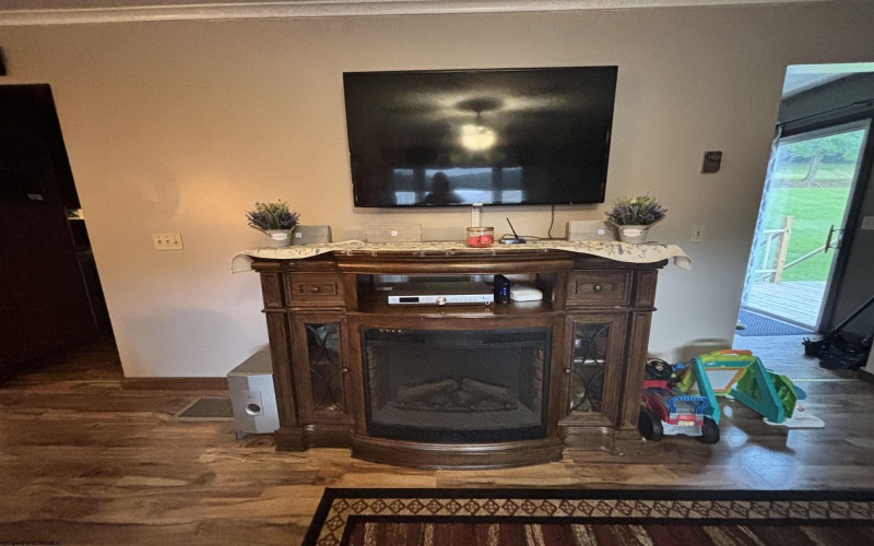 222 Lee Street, Belington, West Virginia 26250, 4 Bedrooms Bedrooms, 8 Rooms Rooms,3 BathroomsBathrooms,Single Family Detached,For Sale,Lee,0,10165955