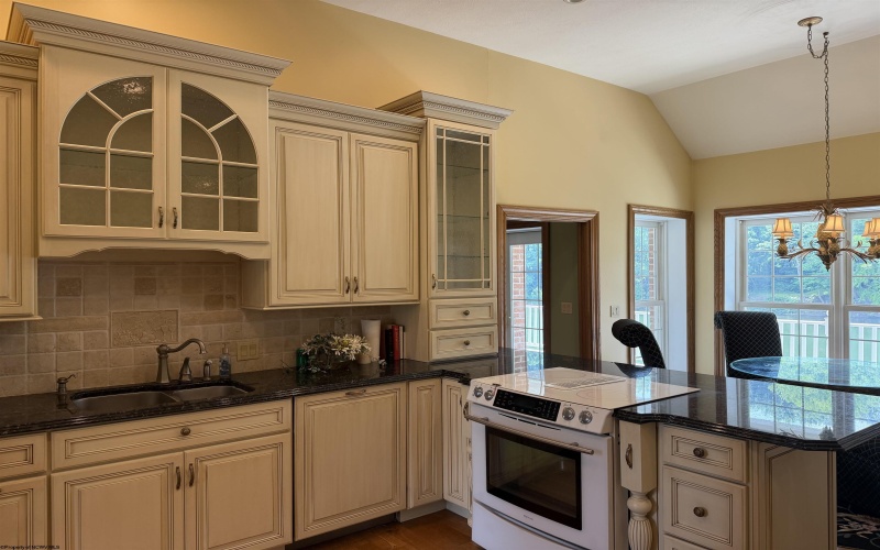 120 Rivercrest Drive, Fairmont, West Virginia 16335, 3 Bedrooms Bedrooms, 12 Rooms Rooms,2 BathroomsBathrooms,Single Family Detached,For Sale,Rivercrest,0,10165956