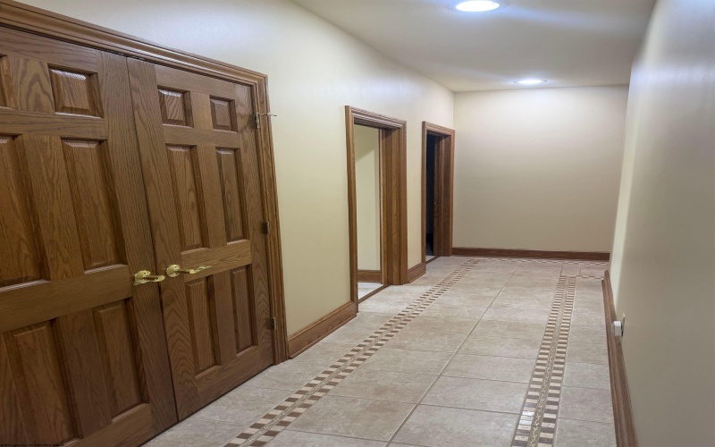 120 Rivercrest Drive, Fairmont, West Virginia 16335, 3 Bedrooms Bedrooms, 12 Rooms Rooms,2 BathroomsBathrooms,Single Family Detached,For Sale,Rivercrest,0,10165956