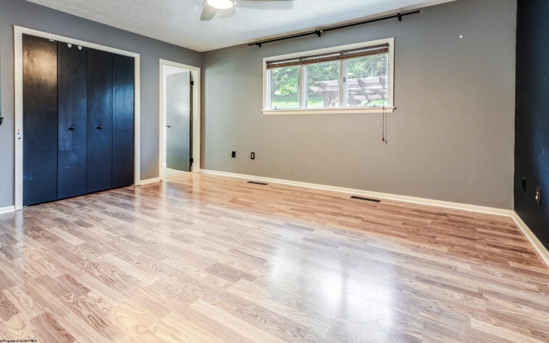 5 Cedarwood Drive, Morgantown, West Virginia 26505, 3 Bedrooms Bedrooms, 8 Rooms Rooms,2 BathroomsBathrooms,Single Family Detached,For Sale,Cedarwood,0,10165961