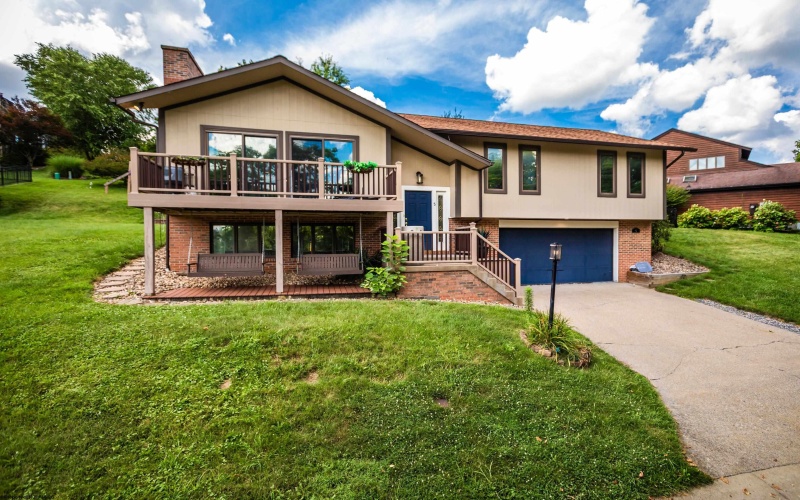5 Cedarwood Drive, Morgantown, West Virginia 26505, 3 Bedrooms Bedrooms, 8 Rooms Rooms,2 BathroomsBathrooms,Single Family Detached,For Sale,Cedarwood,0,10165961