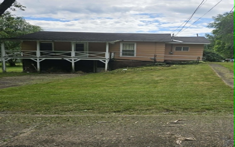 2861 Wilsonburg Road, Clarksburg, West Virginia 26301, 2 Bedrooms Bedrooms, 6 Rooms Rooms,1 BathroomBathrooms,Single Family Detached,For Sale,Wilsonburg,0,10165960