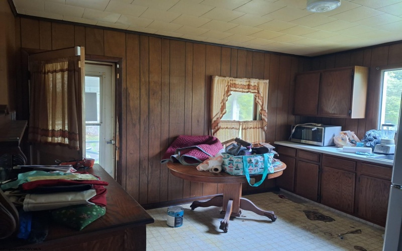 2861 Wilsonburg Road, Clarksburg, West Virginia 26301, 2 Bedrooms Bedrooms, 6 Rooms Rooms,1 BathroomBathrooms,Single Family Detached,For Sale,Wilsonburg,0,10165960