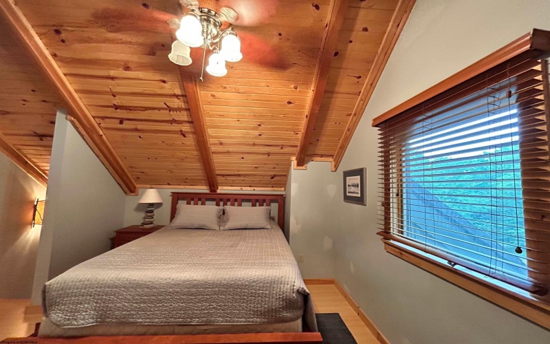 26 Whitetail Way, Davis, West Virginia 26260, 2 Bedrooms Bedrooms, 5 Rooms Rooms,2 BathroomsBathrooms,Single Family Detached,For Sale,Whitetail,0,10165972