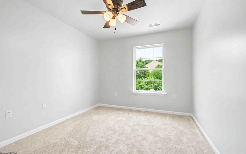 305 Falcon Run, Morgantown, West Virginia 26508, 3 Bedrooms Bedrooms, 9 Rooms Rooms,2 BathroomsBathrooms,Single Family Attached,For Sale,Falcon,0,10165971