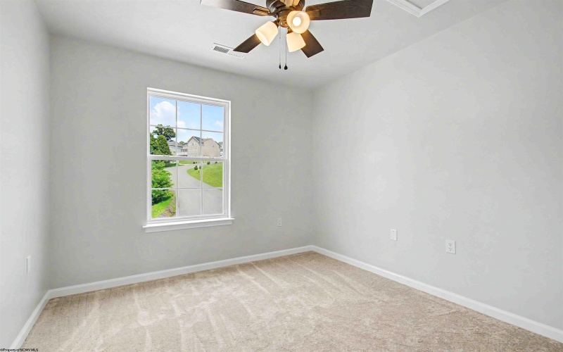 305 Falcon Run, Morgantown, West Virginia 26508, 3 Bedrooms Bedrooms, 9 Rooms Rooms,2 BathroomsBathrooms,Single Family Attached,For Sale,Falcon,0,10165971