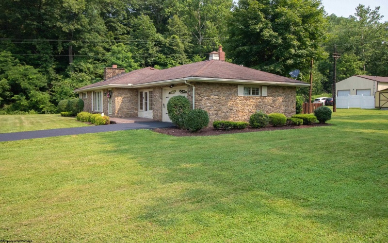 1431 Paw Paw Creek Road, Rivesville, West Virginia 26588, 3 Bedrooms Bedrooms, 8 Rooms Rooms,2 BathroomsBathrooms,Single Family Detached,For Sale,Paw Paw Creek,0,10165974 1431 Paw Paw Creek Road, Rivesville, West Virginia 26588, 3 Bedrooms Bedrooms, 8 Rooms Rooms,2 BathroomsBathrooms,Single Family Detached,For Sale,Paw Paw Creek,0,10165974