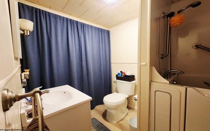 204 Duncan Avenue, Clarksburg, West Virginia 26301, 3 Bedrooms Bedrooms, 8 Rooms Rooms,1 BathroomBathrooms,Single Family Detached,For Sale,Duncan,0,10165975 204 Duncan Avenue, Clarksburg, West Virginia 26301, 3 Bedrooms Bedrooms, 8 Rooms Rooms,1 BathroomBathrooms,Single Family Detached,For Sale,Duncan,0,10165975