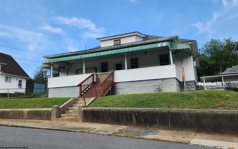 204 Duncan Avenue, Clarksburg, West Virginia 26301, 3 Bedrooms Bedrooms, 8 Rooms Rooms,1 BathroomBathrooms,Single Family Detached,For Sale,Duncan,0,10165975 204 Duncan Avenue, Clarksburg, West Virginia 26301, 3 Bedrooms Bedrooms, 8 Rooms Rooms,1 BathroomBathrooms,Single Family Detached,For Sale,Duncan,0,10165975