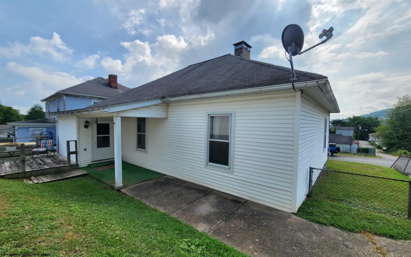 204 Duncan Avenue, Clarksburg, West Virginia 26301, 3 Bedrooms Bedrooms, 8 Rooms Rooms,1 BathroomBathrooms,Single Family Detached,For Sale,Duncan,0,10165975 204 Duncan Avenue, Clarksburg, West Virginia 26301, 3 Bedrooms Bedrooms, 8 Rooms Rooms,1 BathroomBathrooms,Single Family Detached,For Sale,Duncan,0,10165975