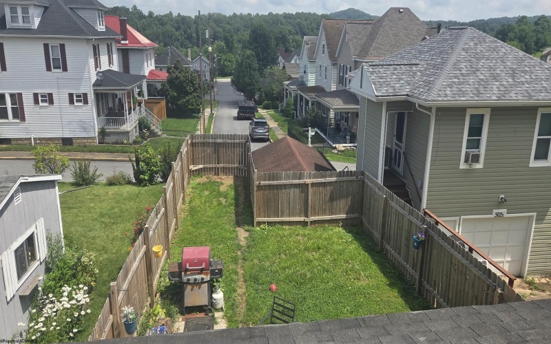 502 Ohio Avenue, Fairmont, West Virginia 26554, 4 Bedrooms Bedrooms, 9 Rooms Rooms,2 BathroomsBathrooms,Single Family Detached,For Sale,Ohio,0,10165978