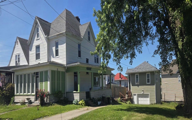 502 Ohio Avenue, Fairmont, West Virginia 26554, 4 Bedrooms Bedrooms, 9 Rooms Rooms,2 BathroomsBathrooms,Single Family Detached,For Sale,Ohio,0,10165978