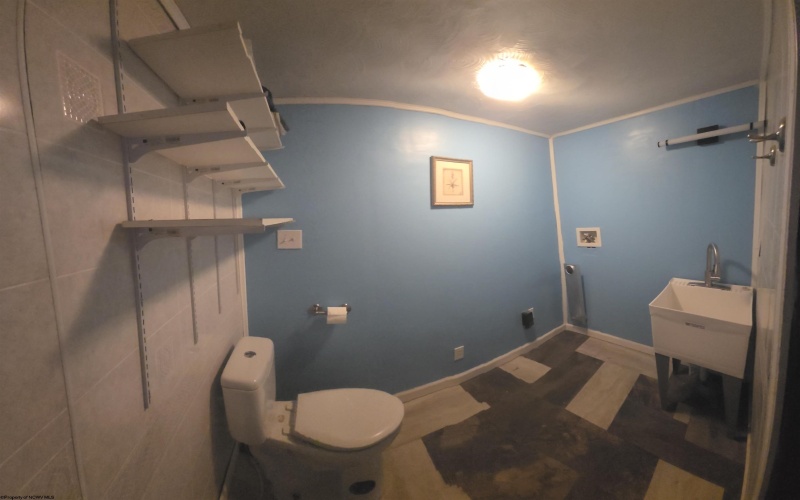 502 Ohio Avenue, Fairmont, West Virginia 26554, 4 Bedrooms Bedrooms, 9 Rooms Rooms,2 BathroomsBathrooms,Single Family Detached,For Sale,Ohio,0,10165978